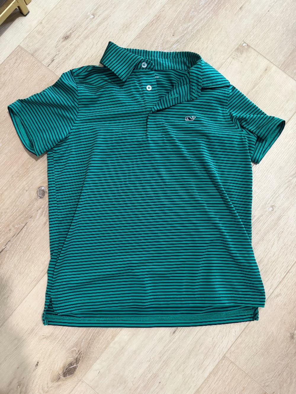 Vineyard Vines athletic fabric boys small 8-10
